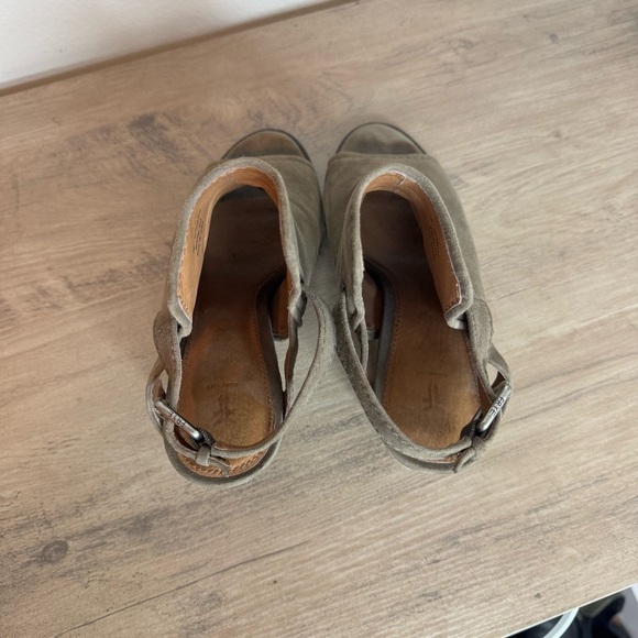 Frye Size 8 Dani Shield Suede Dark Taupe Open Toe Bootie Heel - Picture 8 of 11